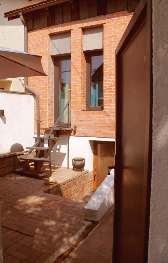 Oina Studios Cluj-Napoca Exteriör bild